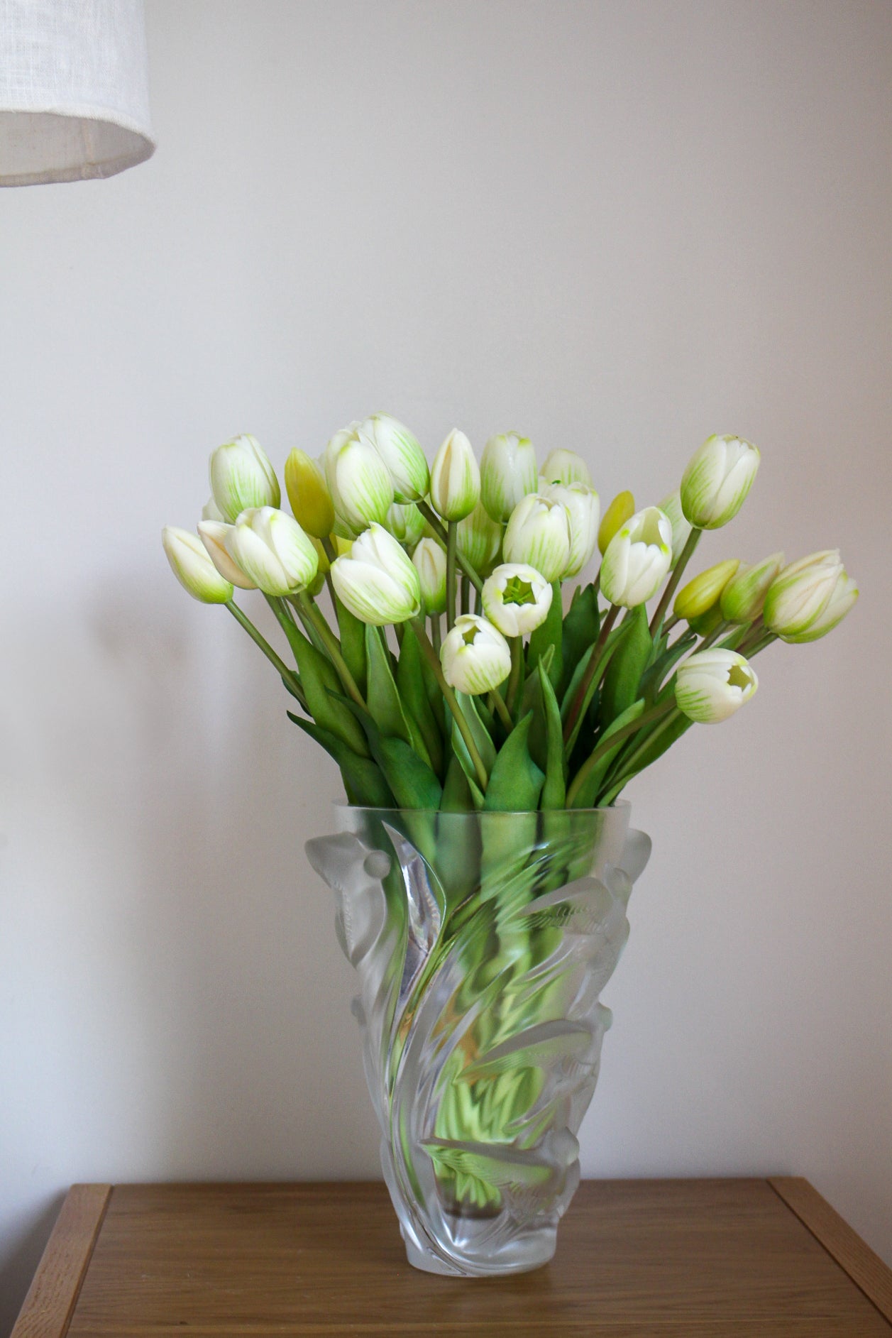 Bouquet de Tulipes Blanches Artificielles — Composition Florale