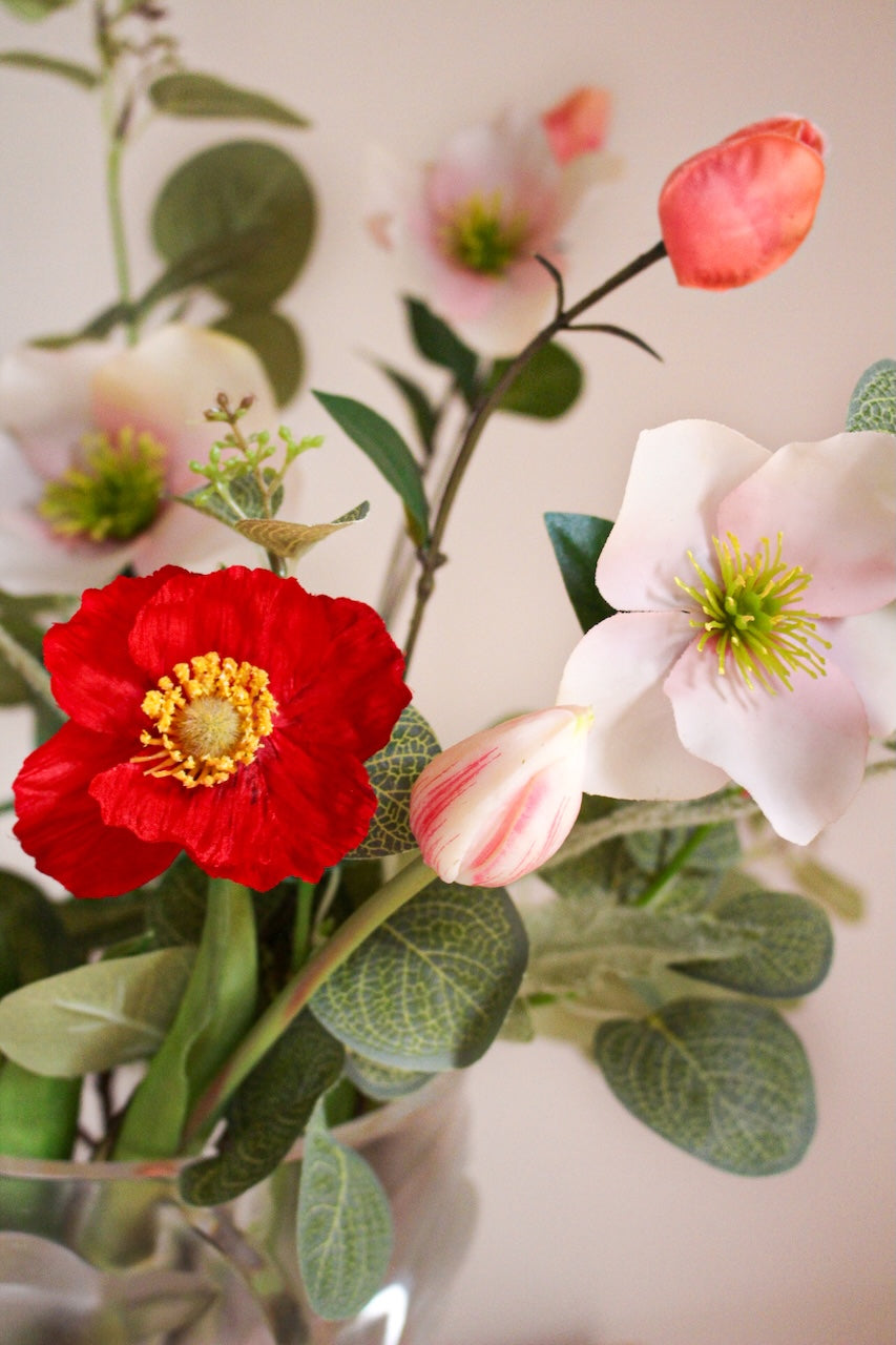 Bouquet Aubin — Composition de Tulipes et Hellébores